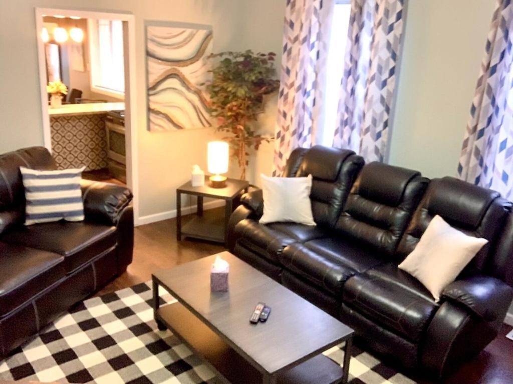 The House Hotels - Storer #2 - Comfortable 6 Beds!!! Whole House Cleveland Bagian luar foto